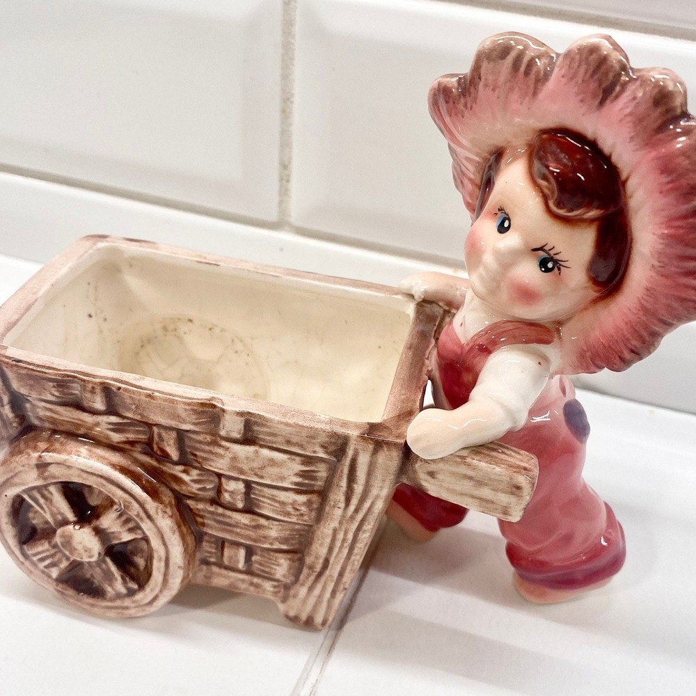 Vintage Ceramic Girl Pushing Wheelbarrow Planter Pink Sun Hat Kitsch Decor - Picture 5 of 10